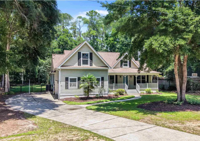 196 Old Cedar Loop