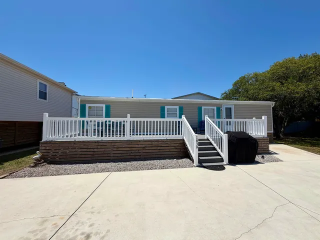 1839 Lark Dr.