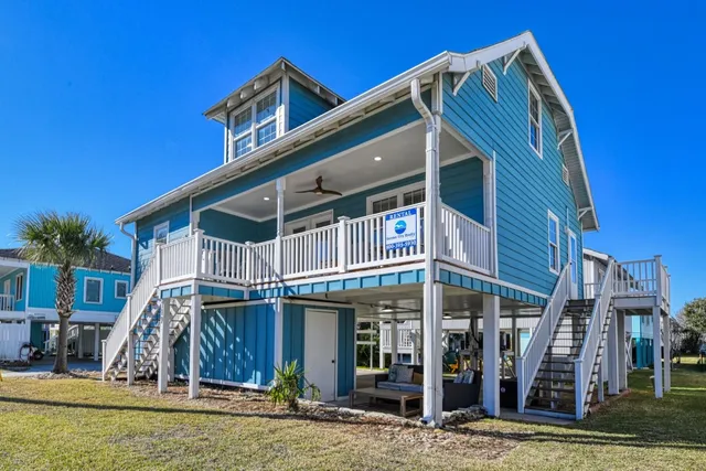 719 N Waccamaw Dr.