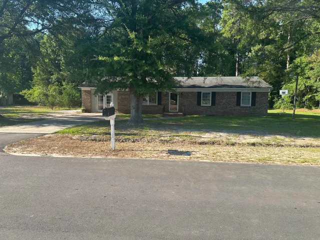 6147 Hughes Ln.