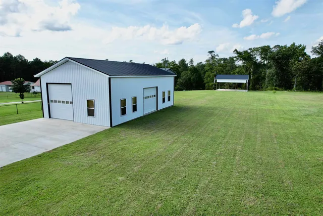 11 Gulley Ln.