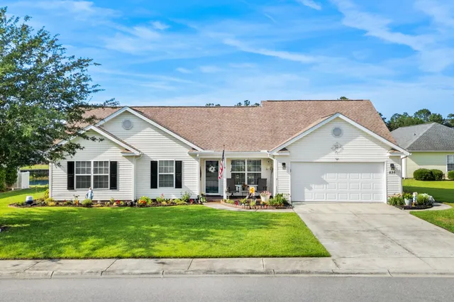 835 Inglenook Ln.