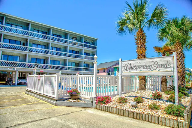627 N Waccamaw Dr.