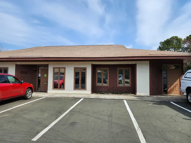 1500 N Highway 17 Business