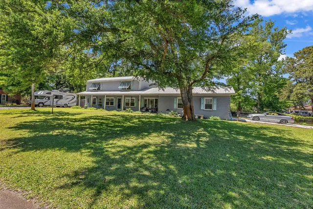910 S Myrtle Dr.
