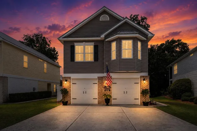 1608 Cottage Cove Circle