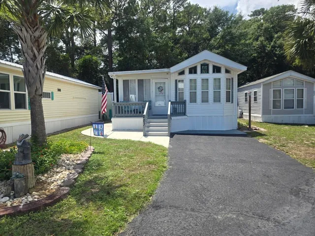 5400 Little River Neck Rd.