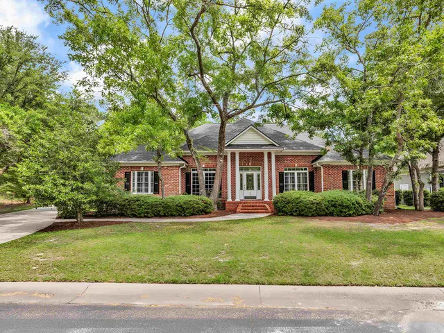 60 Highwood Circle