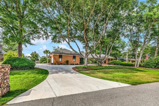 406 Dunes Dr.