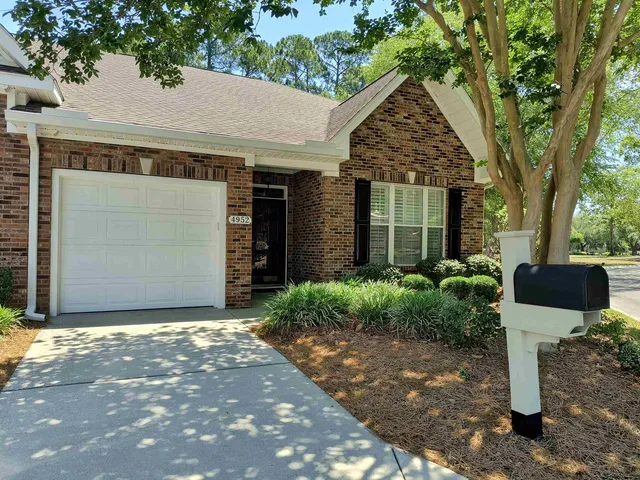 4952 Forsythia Circle