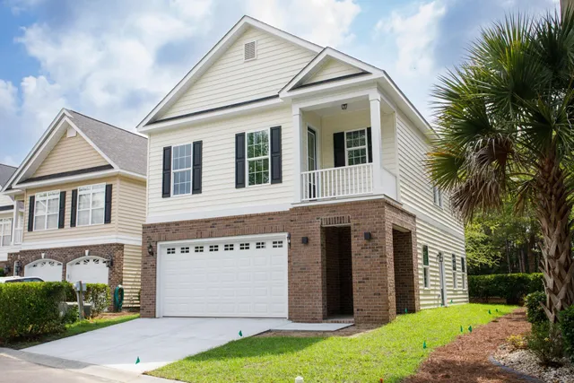 129 Charles Towne Ln.