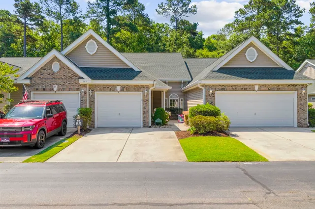 744 Pinehurst Ln.