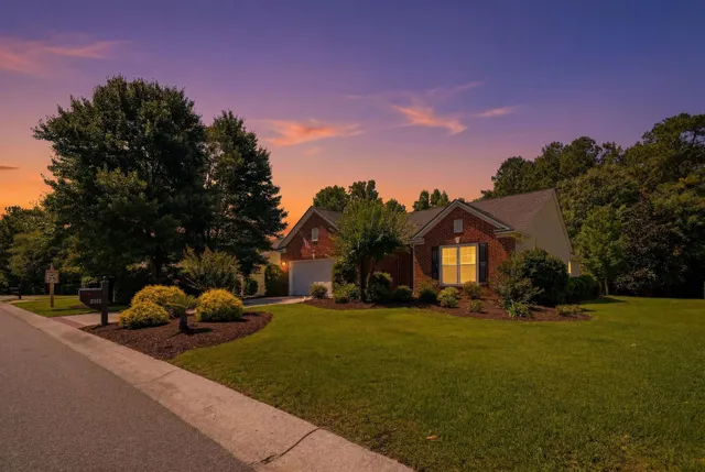 2911 Winding River Rd.