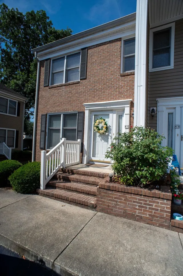 6702 Jefferson Pl.