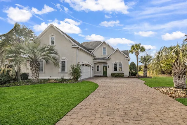 1019 Bluffview Dr.