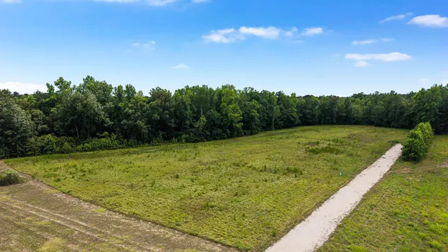 Lot 3 Sheila Dr.