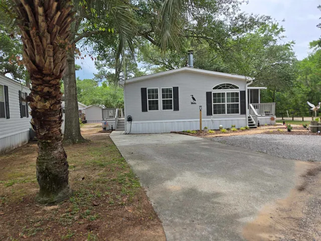 457 E Banks Dr.