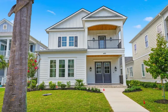 485 West Palms Dr.