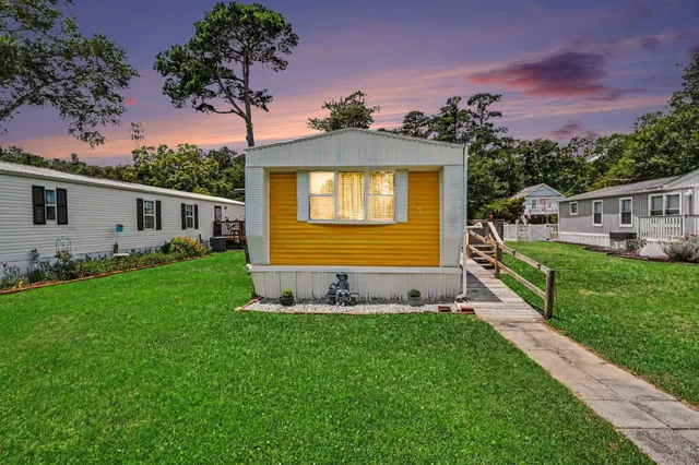 5 Crooked Island Circle