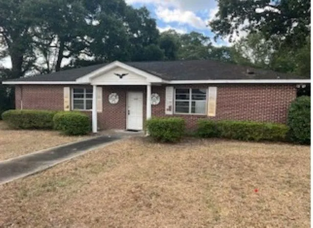 422 Ashton Dr.