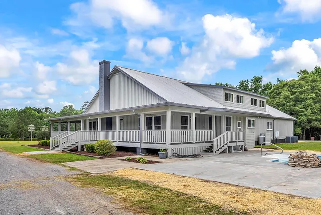 59 Two Ponds Road