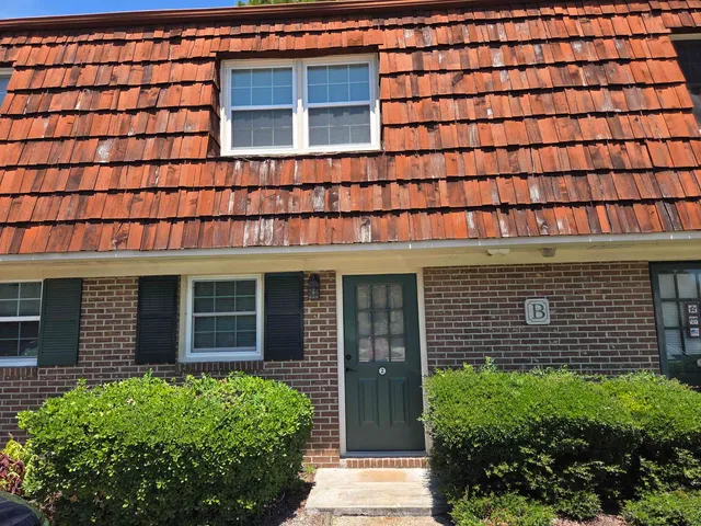 1025 Carolina Rd.