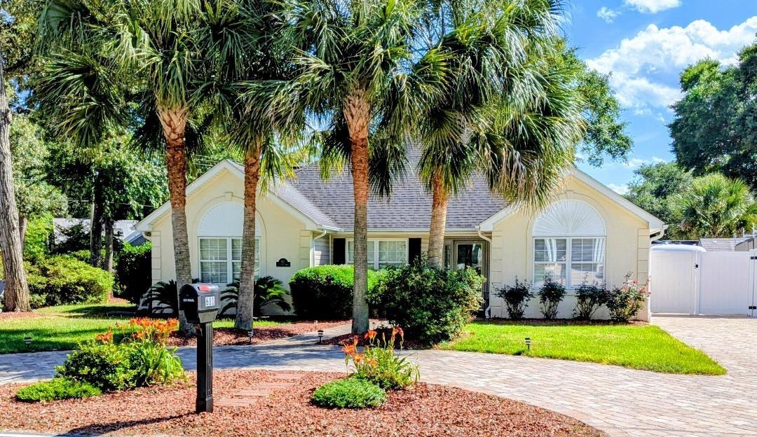 611 5th Ave. N – Surfside Beach, SC