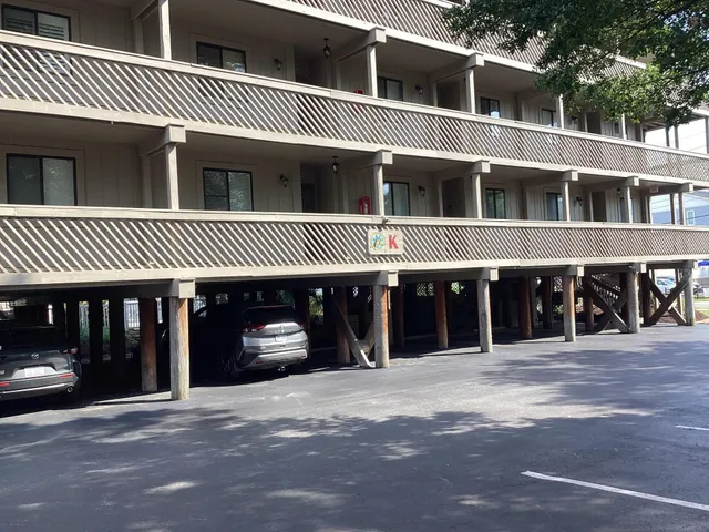 200 Maison Dr.