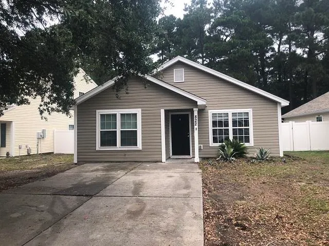 822 Silvercrest Dr.