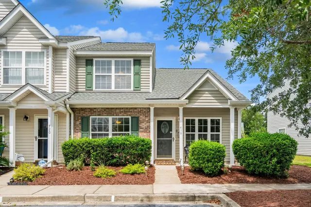416 Whinstone Dr.