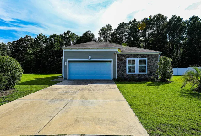 543 Carrick Loop