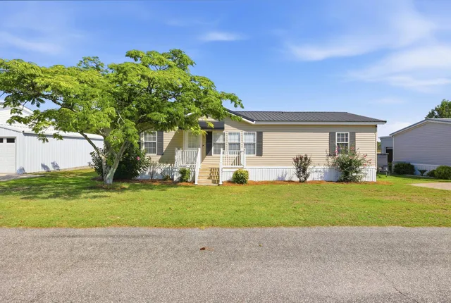 811 Waterway Dr.
