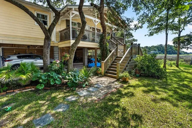 118 Watson Way