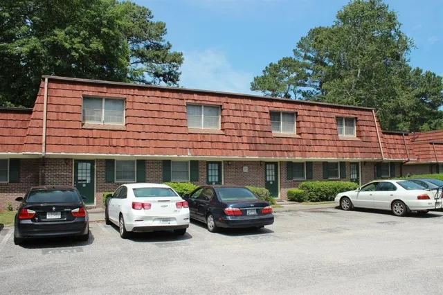 1025 Carolina Rd.