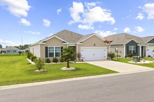 657 Woodland Farms Circle