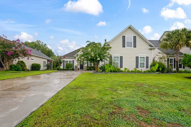 348 Esher Ct.