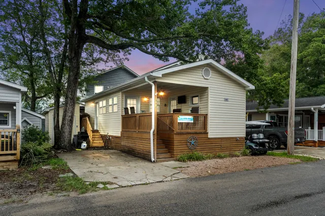 6001 - 1309 S Kings Hwy.
