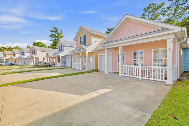 747 Shell Creek Circle