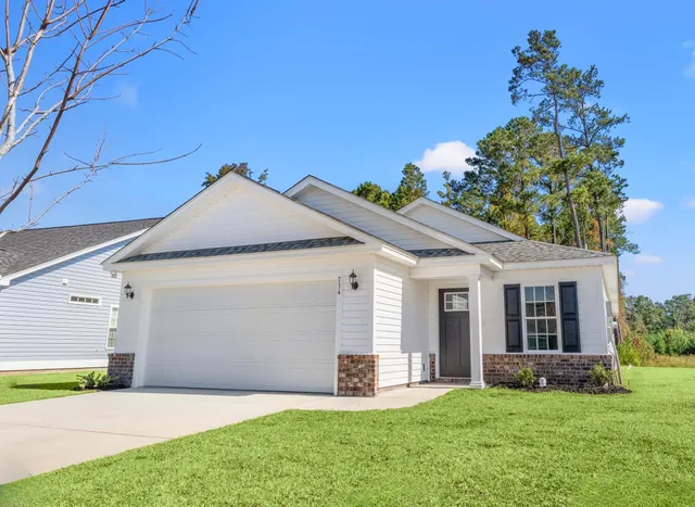 1050 Dogwood St.