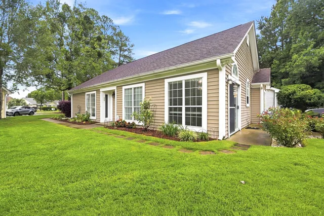 6697 Wisteria Dr.