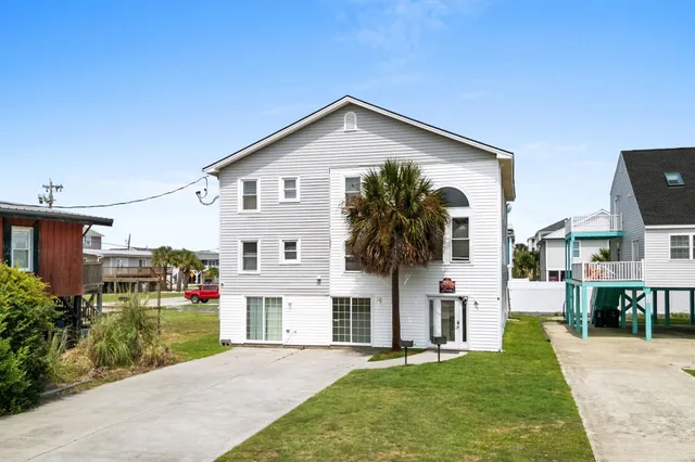 212 56th Ave. N