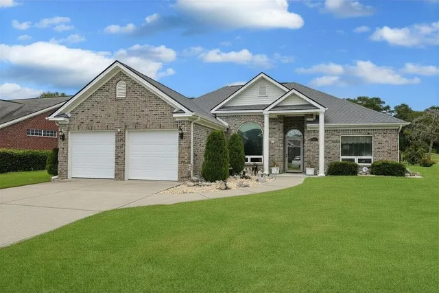 447 Foxtail Dr.
