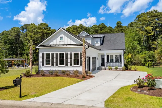 409 Seabury Ln.