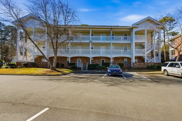 674 Riverwalk Dr.