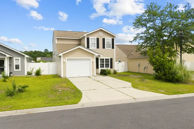3030 Hollybrooke Dr.