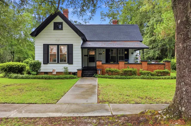 222 E Wine St.
