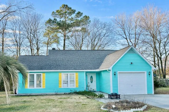 5 Pine Valley Ln.