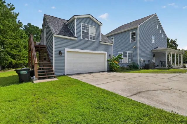 608 College Park Circle