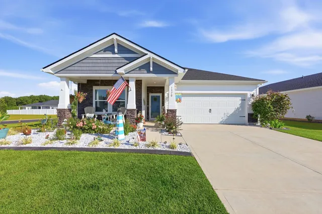 1570 Regal Fern Way