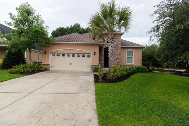 2402 Via Palma Dr.
